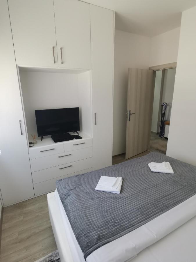 Apartment Aleksa